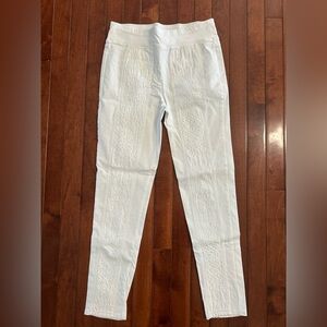 Chico's White Stretch Ankle Pants with Eyelet Size 0